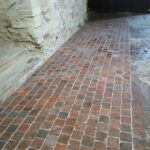 Dépose et repose de tommettes dans un château